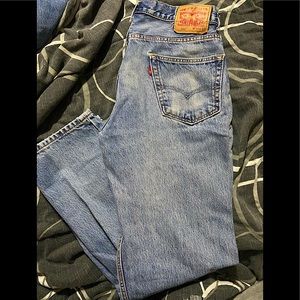3/$22 Vintage Levi’s 550 men’s 34X32 blue jeans